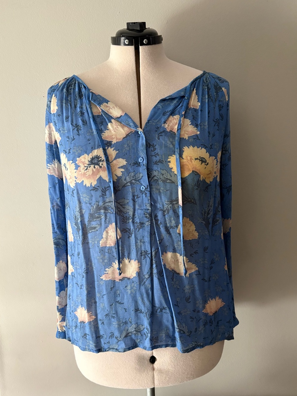 Lucky Brand Blue Floral Button-Down Blouse